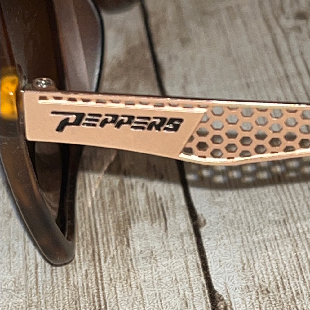 Peppers Stellar Tortoise Shell Polarized Sunglass… - image 6